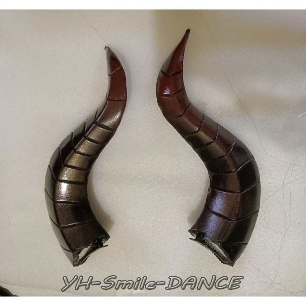 Anime Azur Lane KMS Agir Leg A - огляд і ціна Anime Cosplay Armor